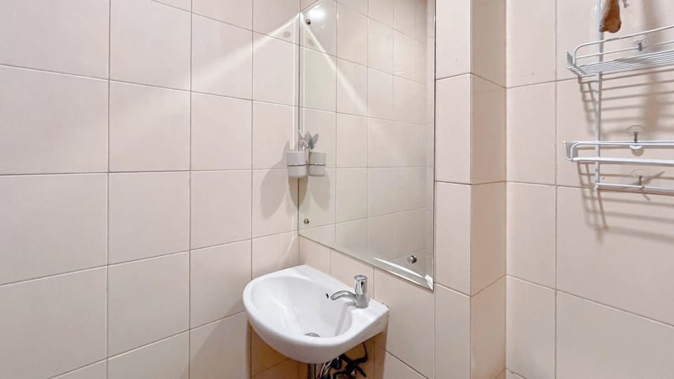 Comfort Studio Room At Vida View Apartment Apartment in Indonesia