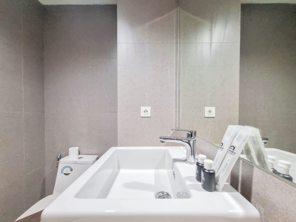 Homey And Minimalist Studio At Patraland Amarta Apartment Apartment in Special Region of Yogyakarta