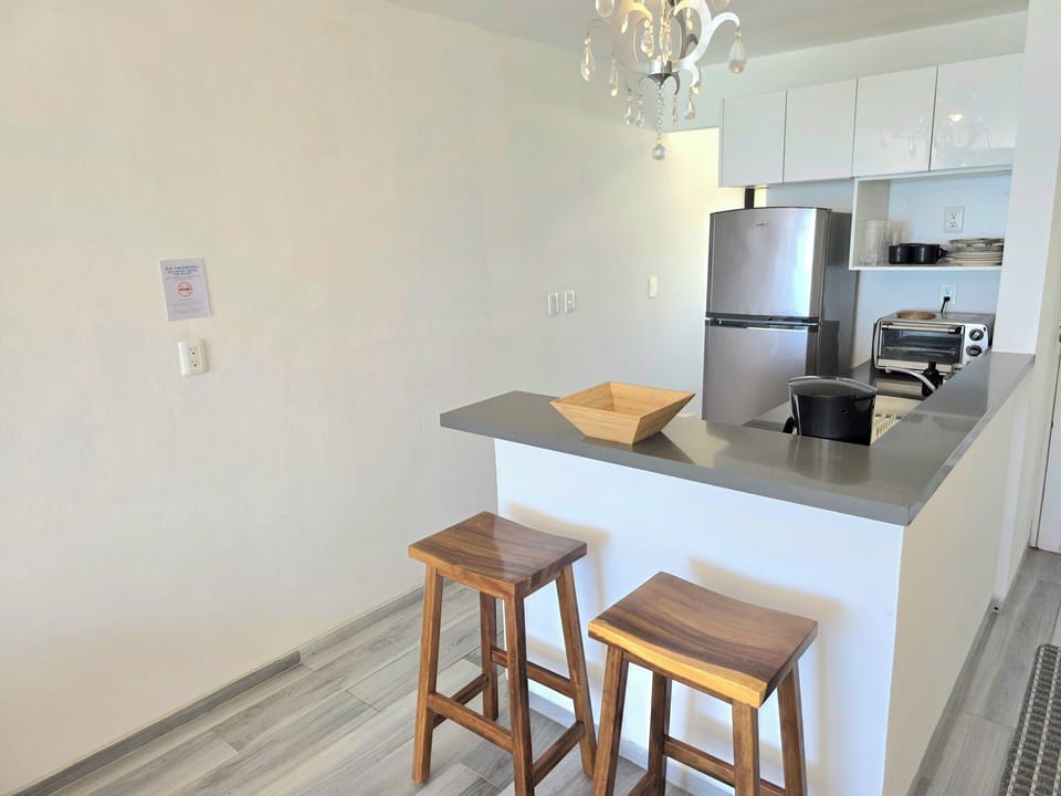 Apartment, Partial Ocean View | Private kitchen | Toaster