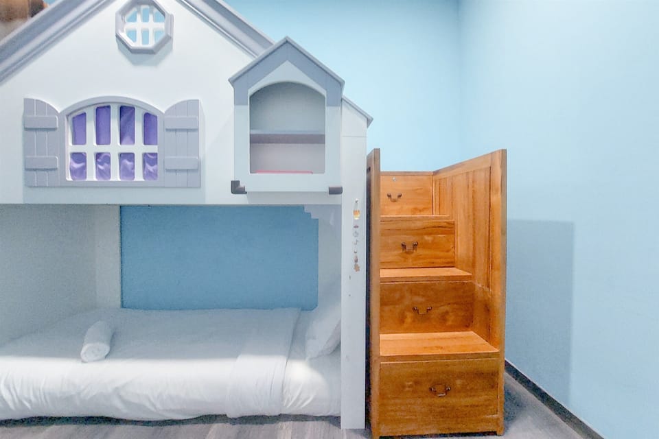 Deluxe Apartment | 3 bedrooms, desk, free WiFi