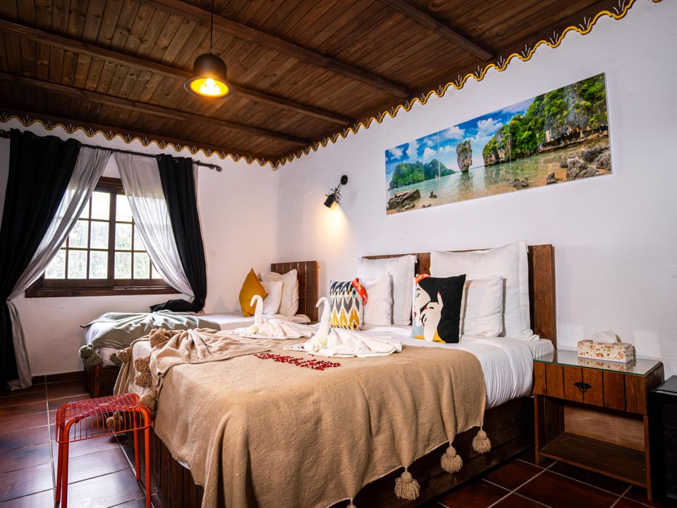 Family Triple Room, Mountain View | Premium bedding, soundproofing, free cribs/infant beds, free WiFi
