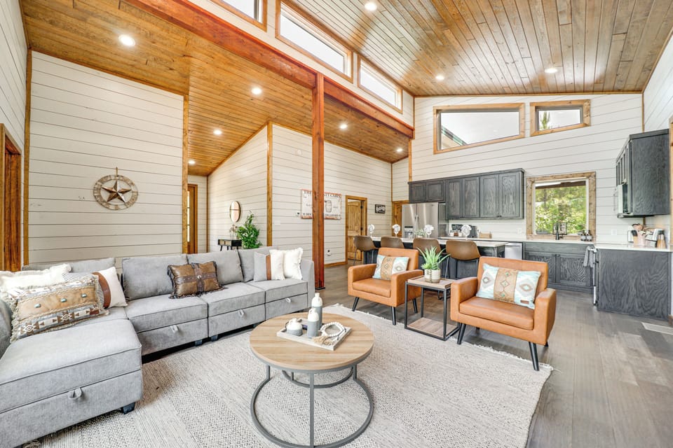 House (2 Bedrooms) | Front of property