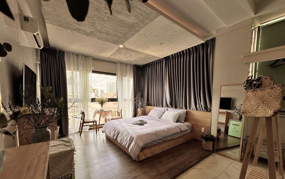 Deluxe Double Room, City View | Premium bedding, pillowtop beds, in-room safe, desk