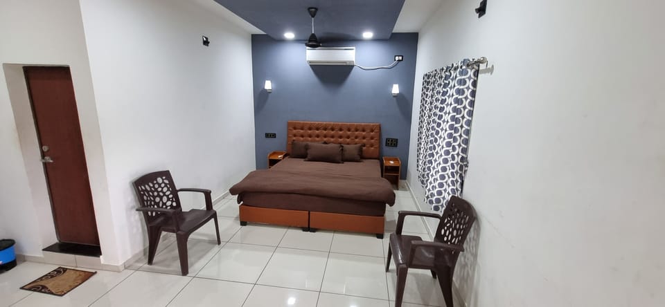 Luxury Double Room, Garden View | Individually decorated, individually furnished, free WiFi