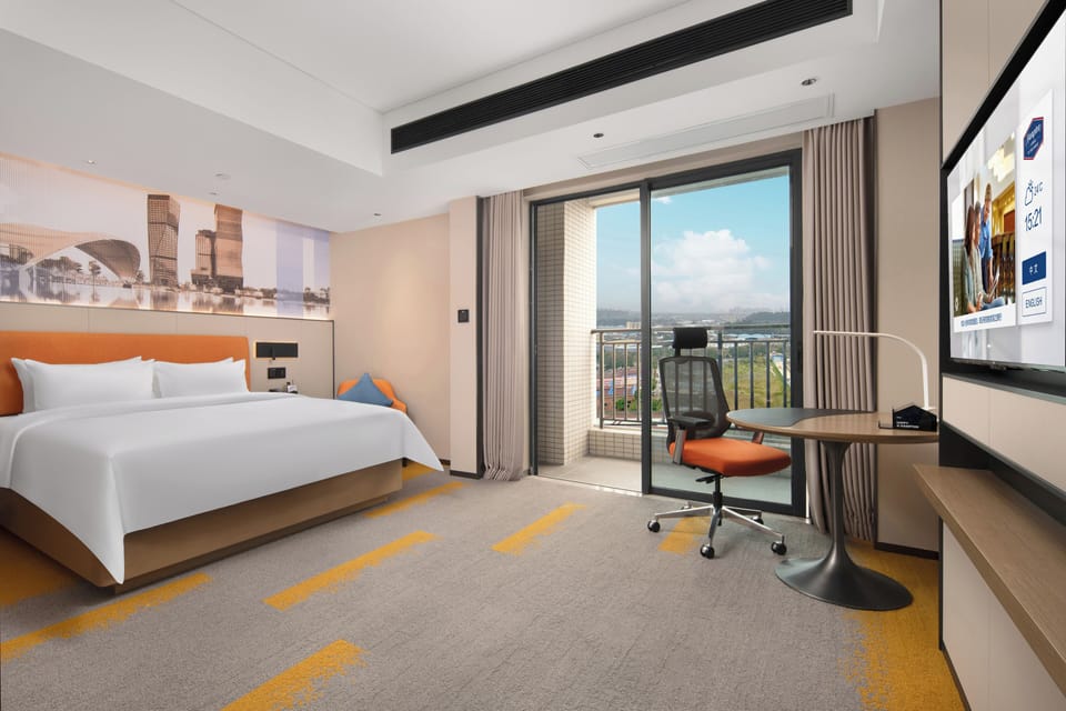Superior Single Room | Desk, laptop workspace, WiFi (free), bed sheets