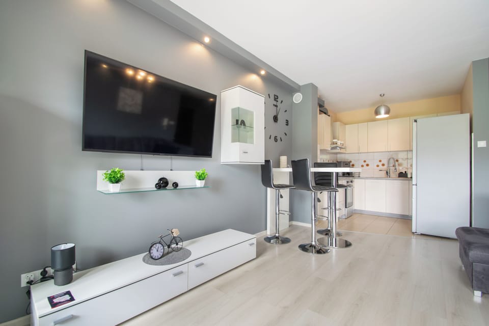 Apartment, 1 Bedroom | Living room
