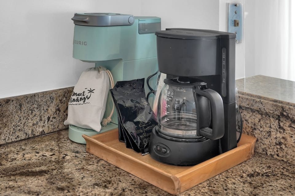 Basic Apartment, 2 Bedrooms, Balcony, Ocean View | Coffee and/or coffee maker