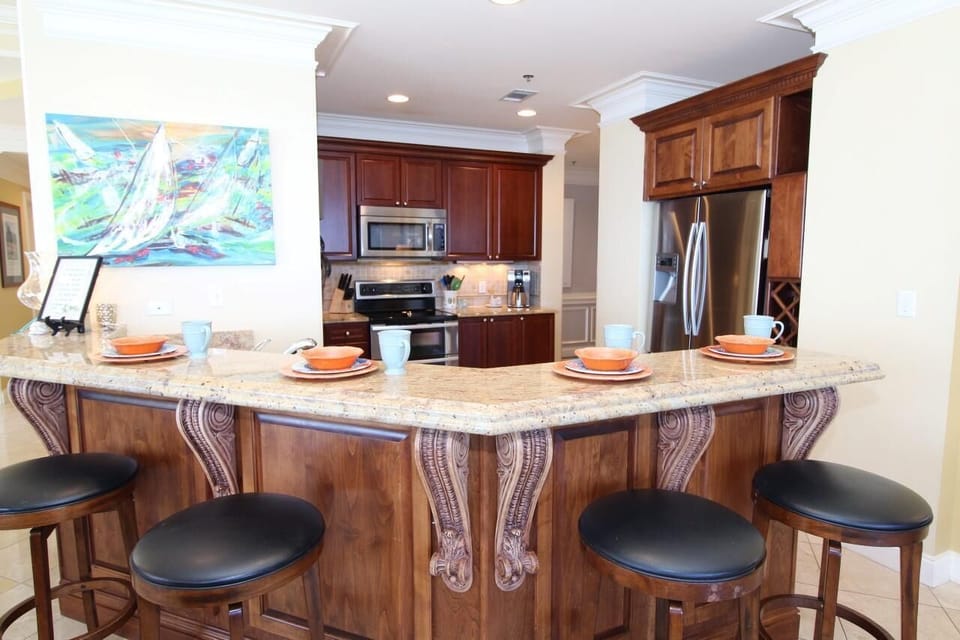 Condo, Multiple Beds (La Playa 703) | Private kitchen | Oven, toaster, paper towels