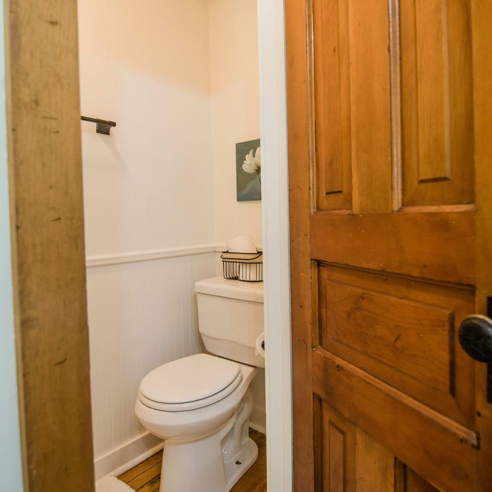 House | Bathroom