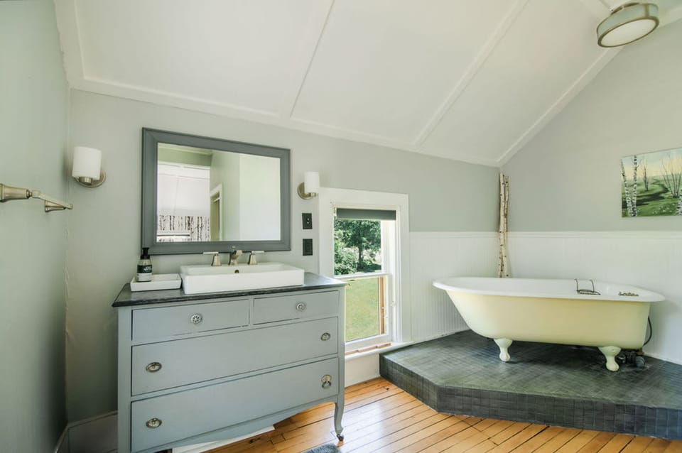 Mahaney Suite BW Boutique Hotel Apartment in Central Lake