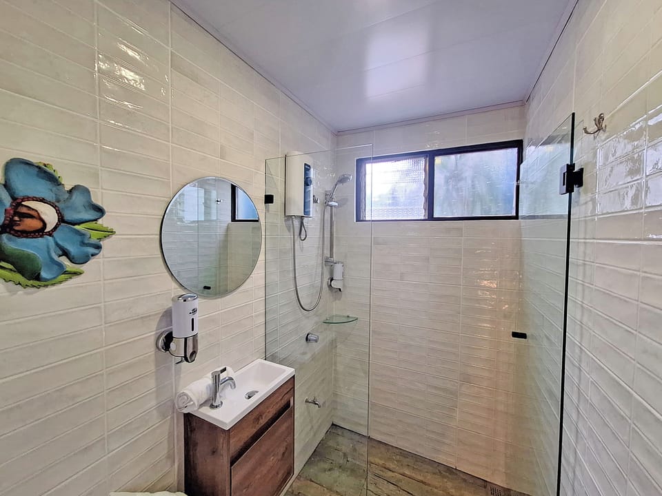 Jungla Urbana BnB - Adults Only Bed and Breakfast in San Jose