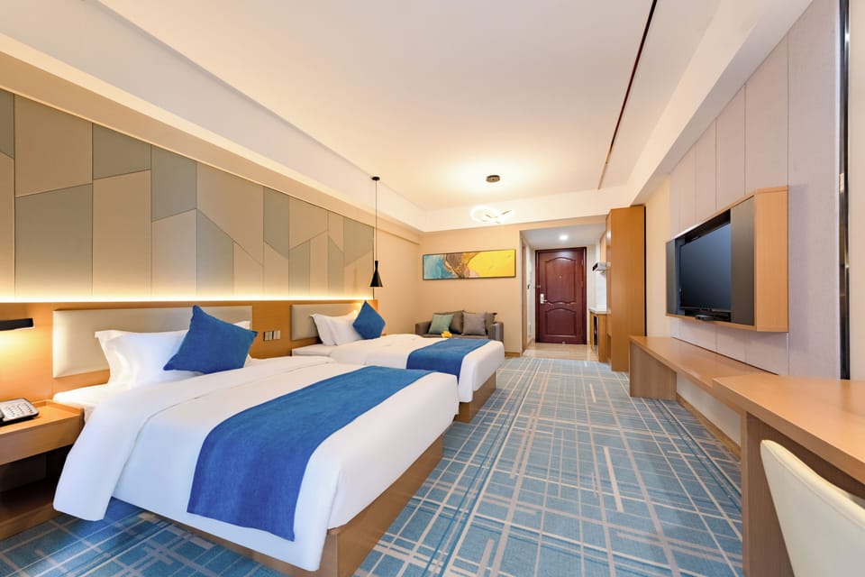 Basic Twin Room, Balcony, City View | Desk, laptop workspace, blackout drapes, iron/ironing board