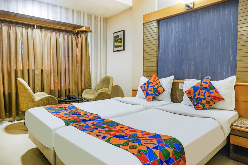 Egyptian cotton sheets, premium bedding, in-room safe, free WiFi