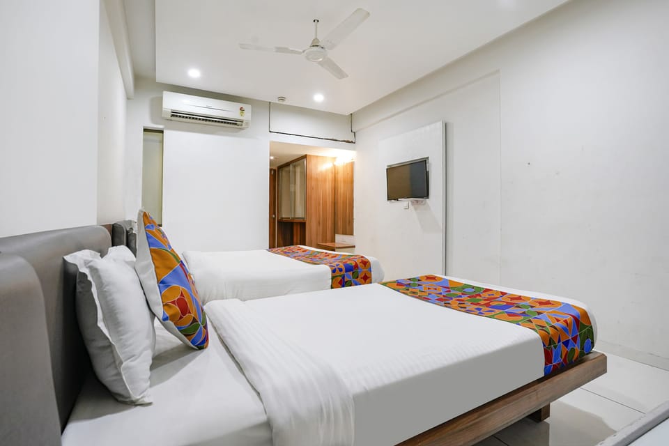 Premium Room | Egyptian cotton sheets, premium bedding, in-room safe, free WiFi