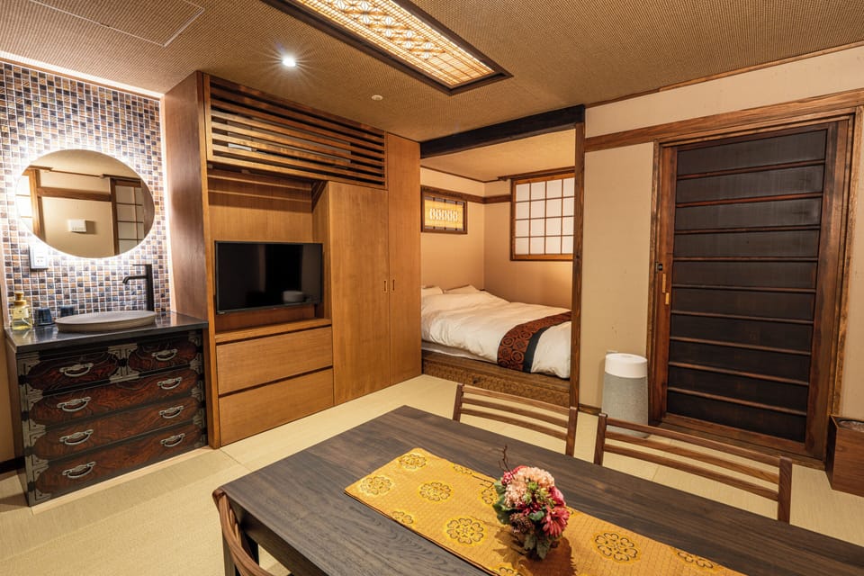 MAIHIME(meal in room)(1 Queen Bed, No Bath, Non-Smoking) | Free WiFi, bed sheets