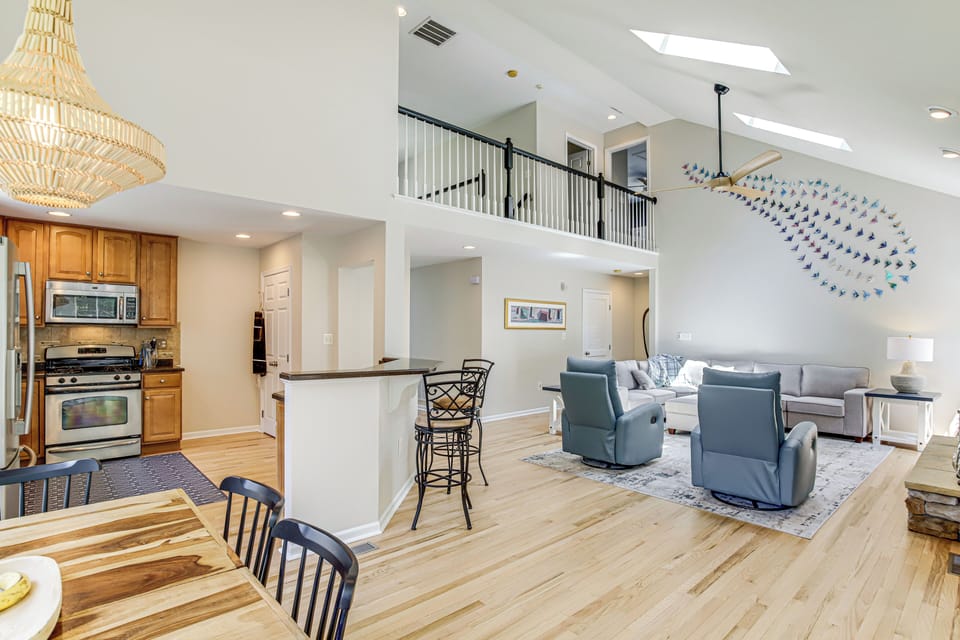 House (4 Bedrooms) | Front of property