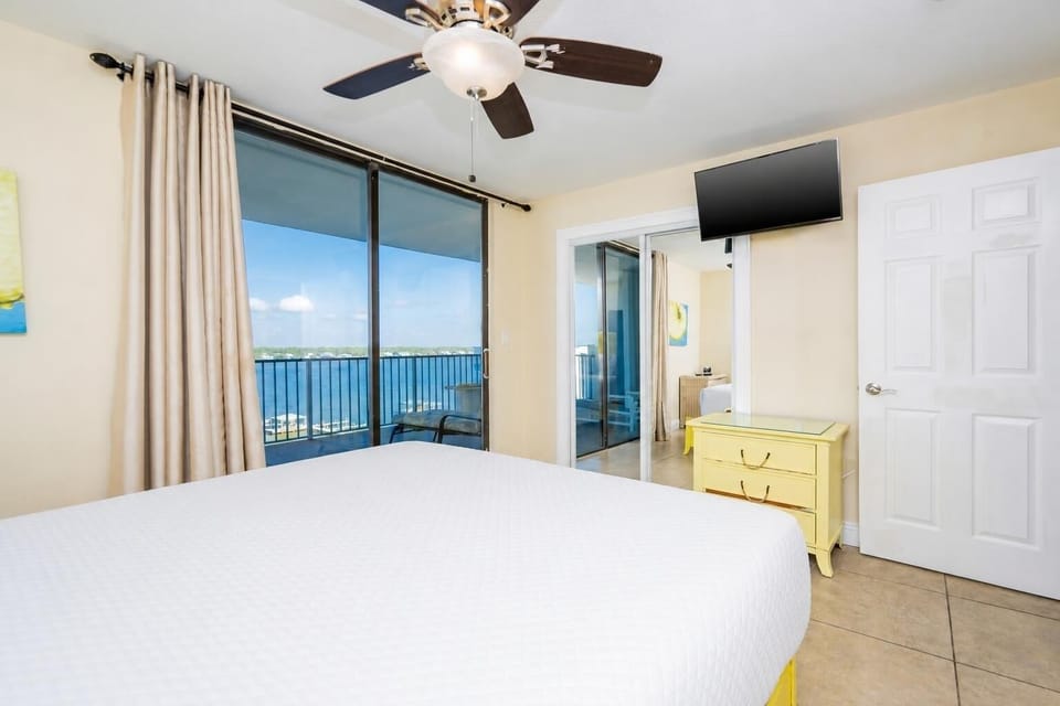 Condo, 3 Bedrooms | 3 bedrooms, WiFi (free)