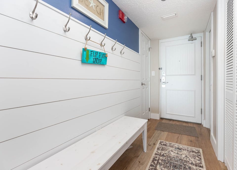Condo, 1 Bedroom | Interior
