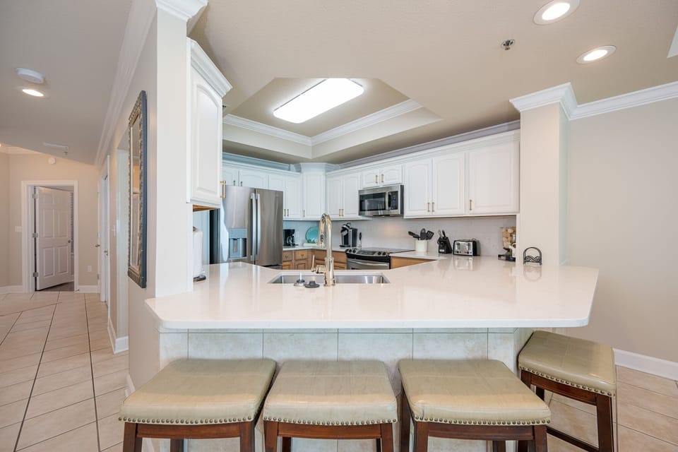 Condo, 2 Bedrooms | Private kitchen | Coffee/tea maker, fridge, oven