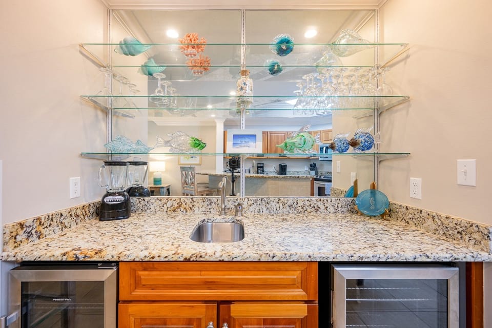 Condo, 3 Bedrooms | Interior