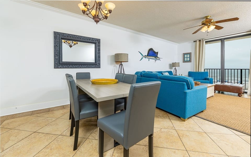 Condo, 3 Bedrooms | Dining