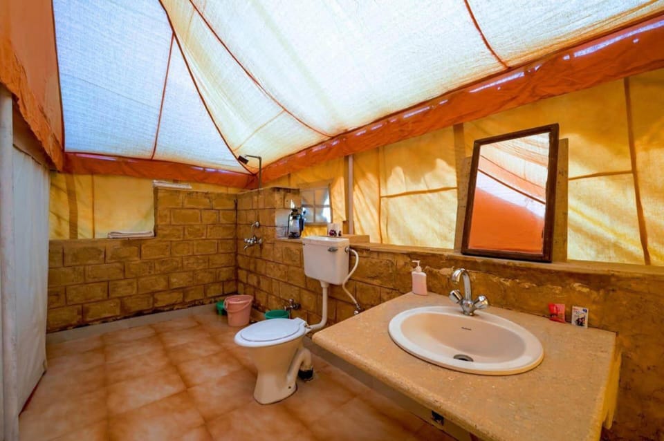 Shower, free toiletries, towels, soap