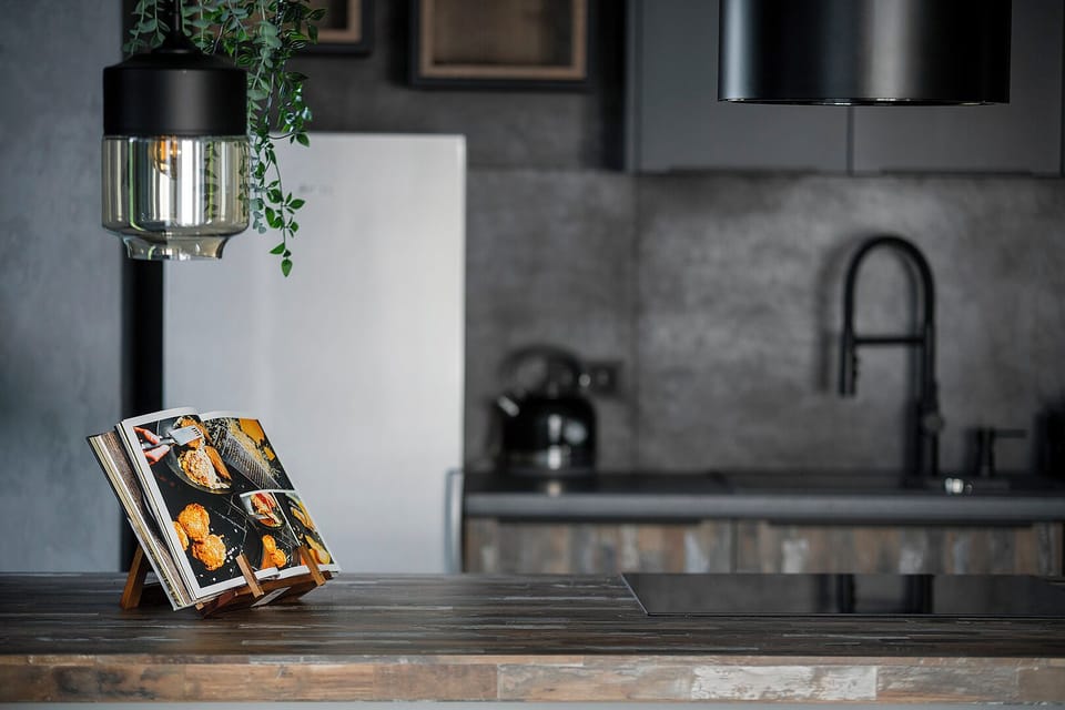 City Apartment, Balcony, City View | Private kitchen | Electric kettle
