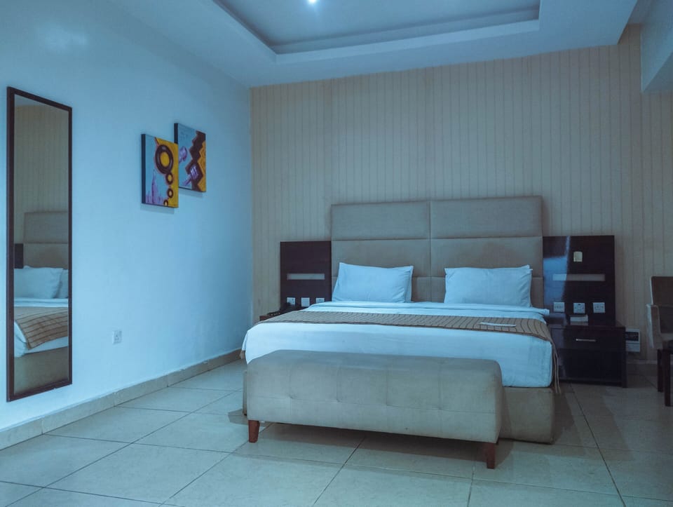 Deluxe Single Room, City View | In-room safe, desk, laptop workspace, blackout drapes