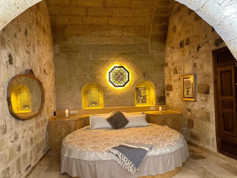 Minibar, desk, soundproofing, free WiFi
