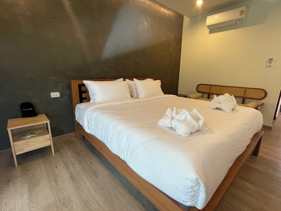 Deluxe Double Room, 1 King Bed, Balcony, Mountain View | Premium bedding, memory foam beds, free WiFi, bed sheets