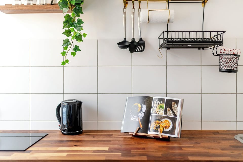 Comfort Apartment, City View | Private kitchen