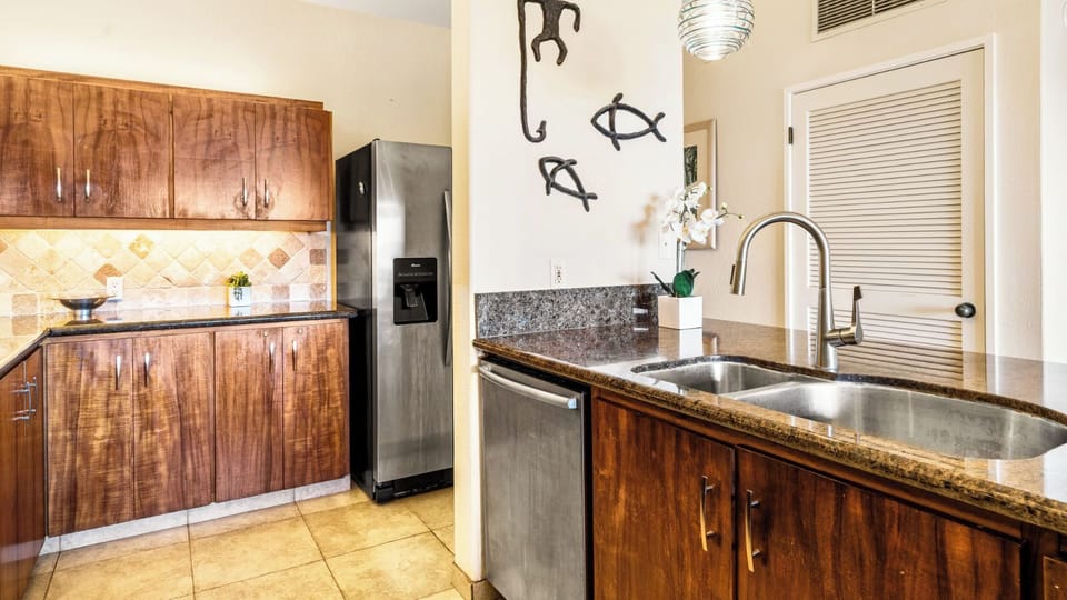 Condo, Multiple Beds, Lanai, Ocean View (Kanaloa at Keauhou 2301 - vrKCV) | Private kitchen | Coffee/tea maker, dining tables