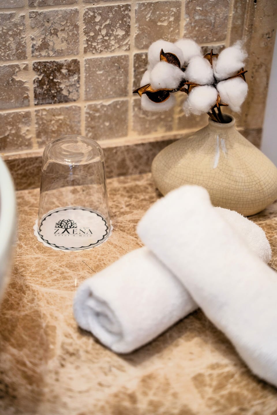 Standard Double Room, 1 Queen Bed, Non Smoking, City View | Bathroom | Shower, rainfall showerhead, designer toiletries, hair dryer