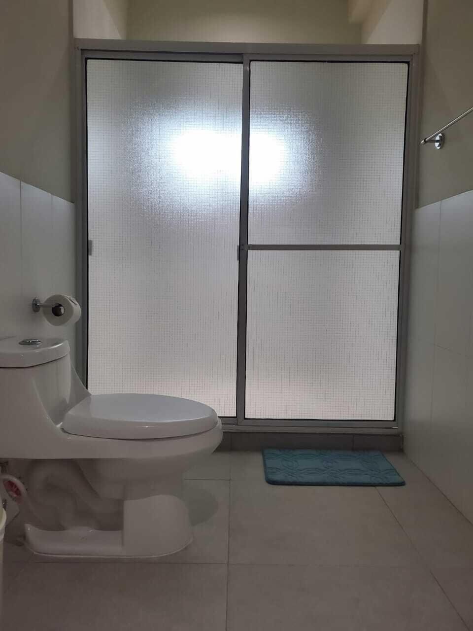 Standard Double Room | Bathroom | Shower, towels, soap, shampoo
