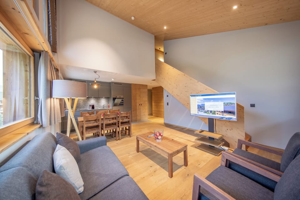 Appartement 6 personnes - 2 chambre - Duplex | Living area | 100-cm TV with cable channels, table tennis