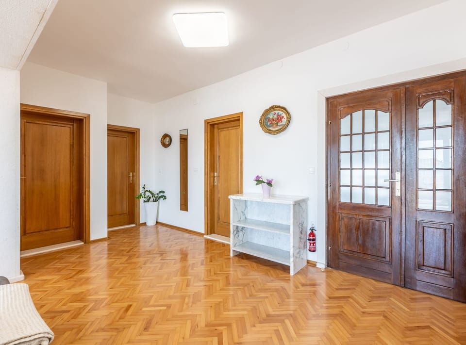 Apartment (Two Bedroom Apartment with Balcony) | Interior