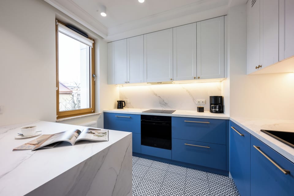 Exclusive Apartment | Private kitchen | Fridge, oven, stovetop, dishwasher