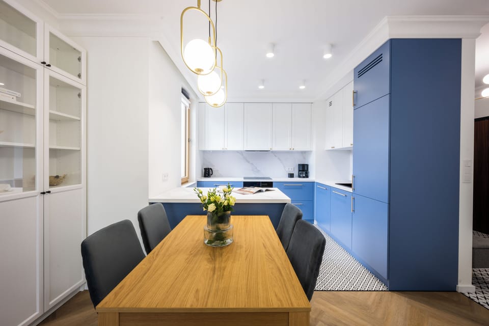 Exclusive Apartment | Living area | 42-inch Smart TV with digital channels