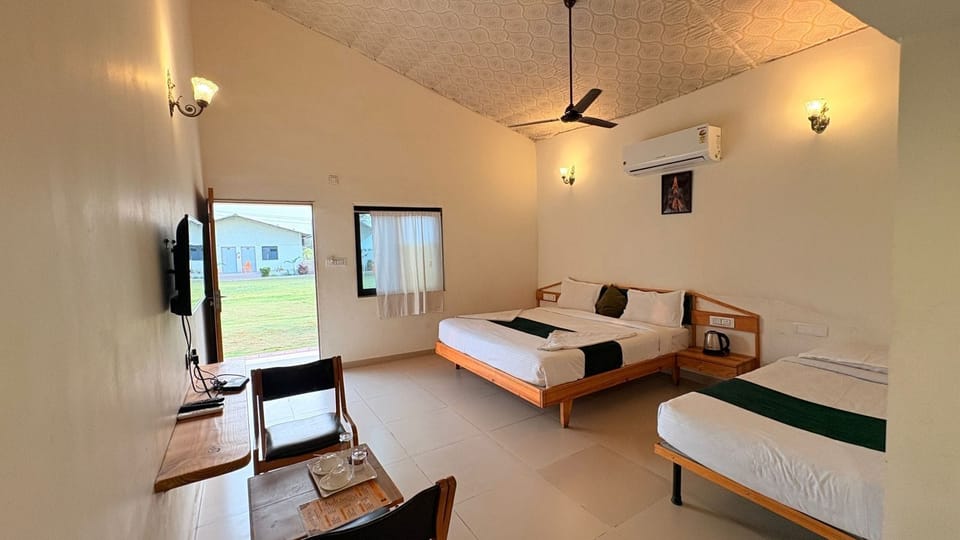 Premium Room, Garden View | Premium bedding, free WiFi, bed sheets