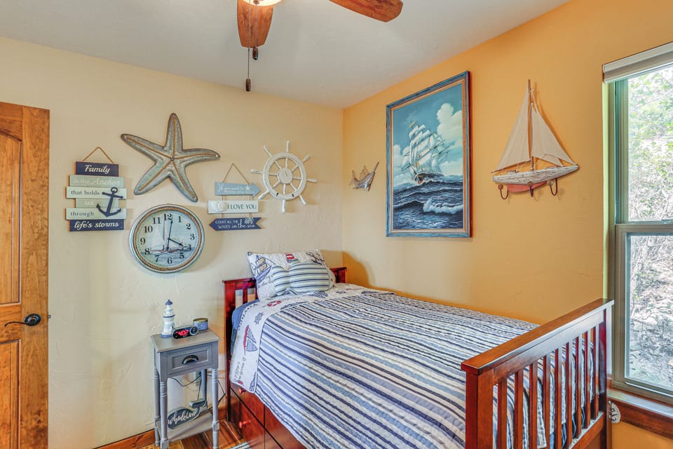 Cottage (2 Bedrooms) | Interior