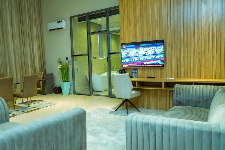 Luxury Room, Balcony | Desk, laptop workspace, free WiFi