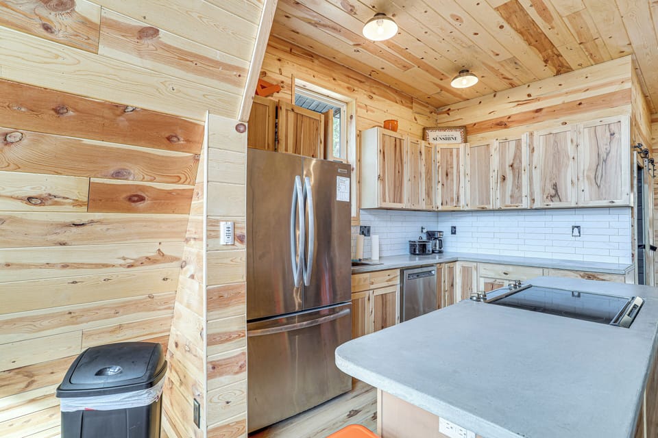 House (2 Bedrooms) | Interior