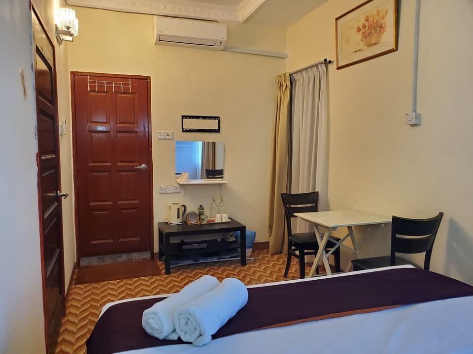 Standard Room, 1 Queen Bed, Balcony | Blackout drapes, iron/ironing board, bed sheets