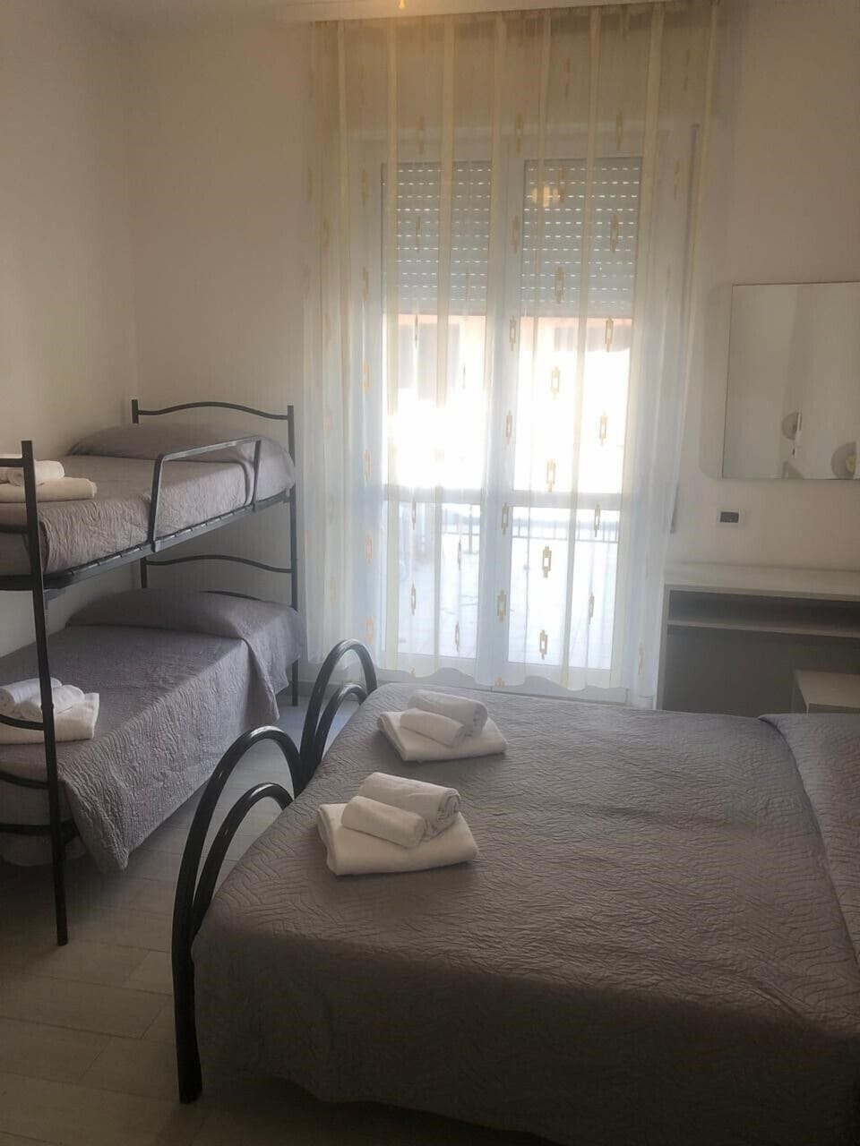 Elite Suite | In-room safe, laptop workspace, soundproofing, free WiFi