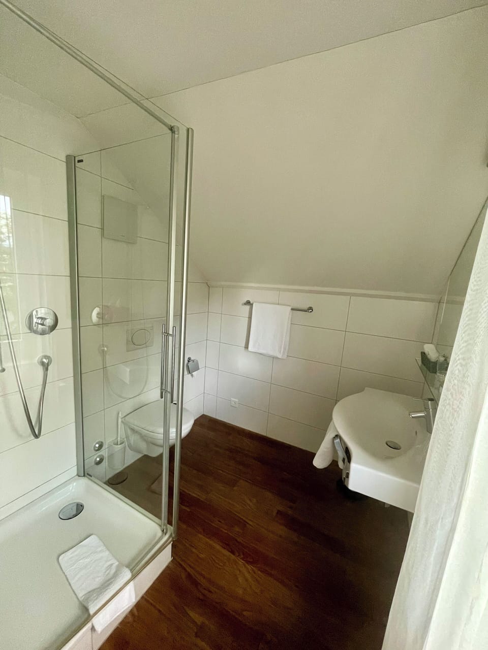 Comfort Single Room, City View | Bathroom | Free toiletries, hair dryer, soap, shampoo