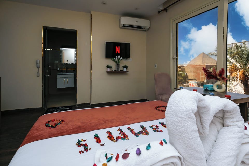 Luxury Double or Twin Room | Individually decorated, individually furnished, soundproofing, free WiFi