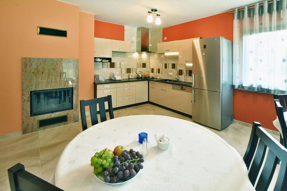 Villa | Dining