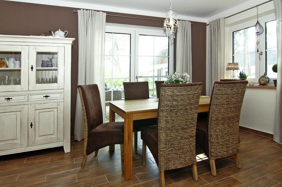 House | Dining