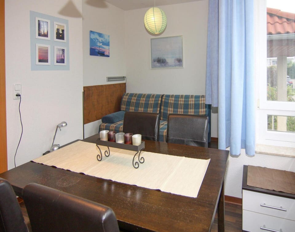 Apartment | Dining