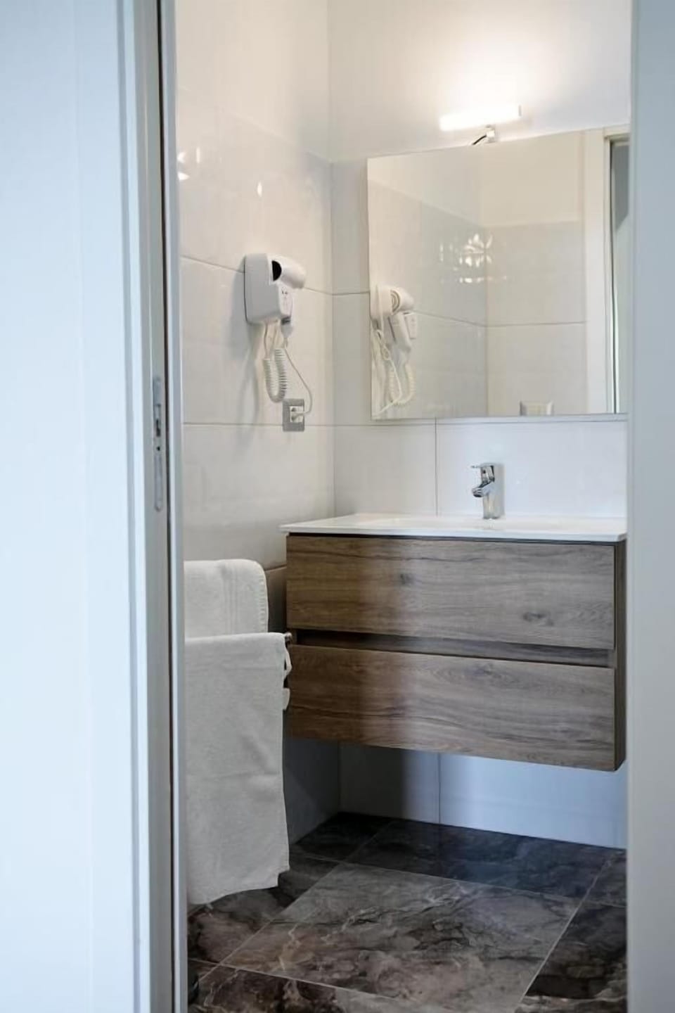 Deluxe Room | Bathroom | Bidet
